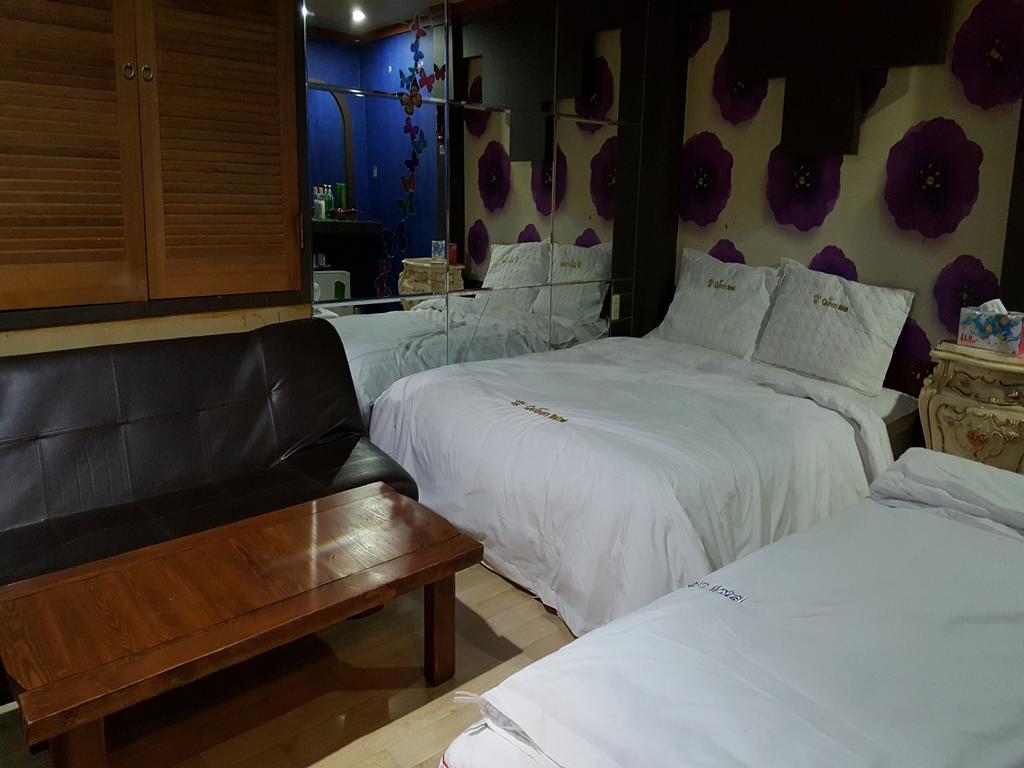 Hotel Queen Μπουσάν Εξωτερικό φωτογραφία